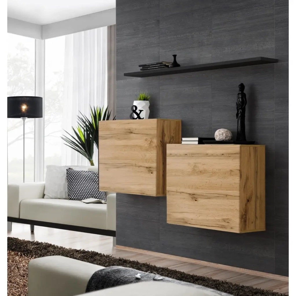 Set di mobili da soggiorno SWITCH SBI design, colore quercia Wotan e scaffale nero.