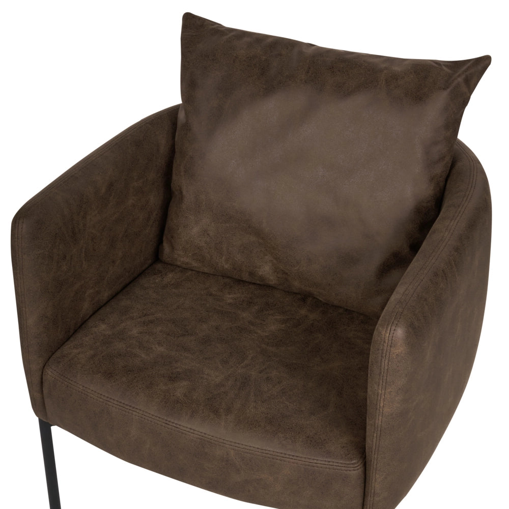 Poltrona in ecopelle marrone scuro con cuscino gambe in ferro nero stile retrò elegante