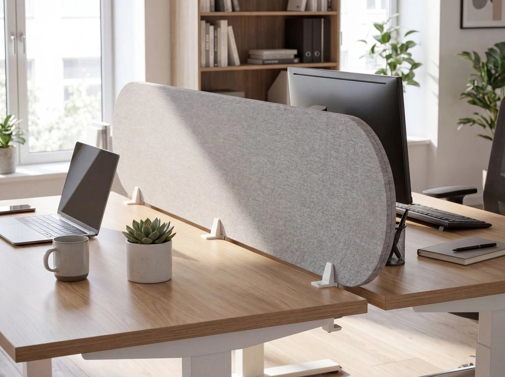 Pannello divisorio grigio chiaro in tessuto PET Board 180 x 40 cm Schermo acustico Morsetti di montaggio modulari Casa Ufficio