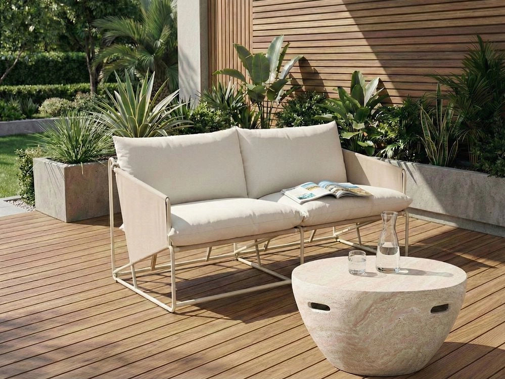 Divano basso oversize in metallo con cuscini schienale e seduta Arredamento da interno ed esterno senza braccioli da giardino beige chiaro