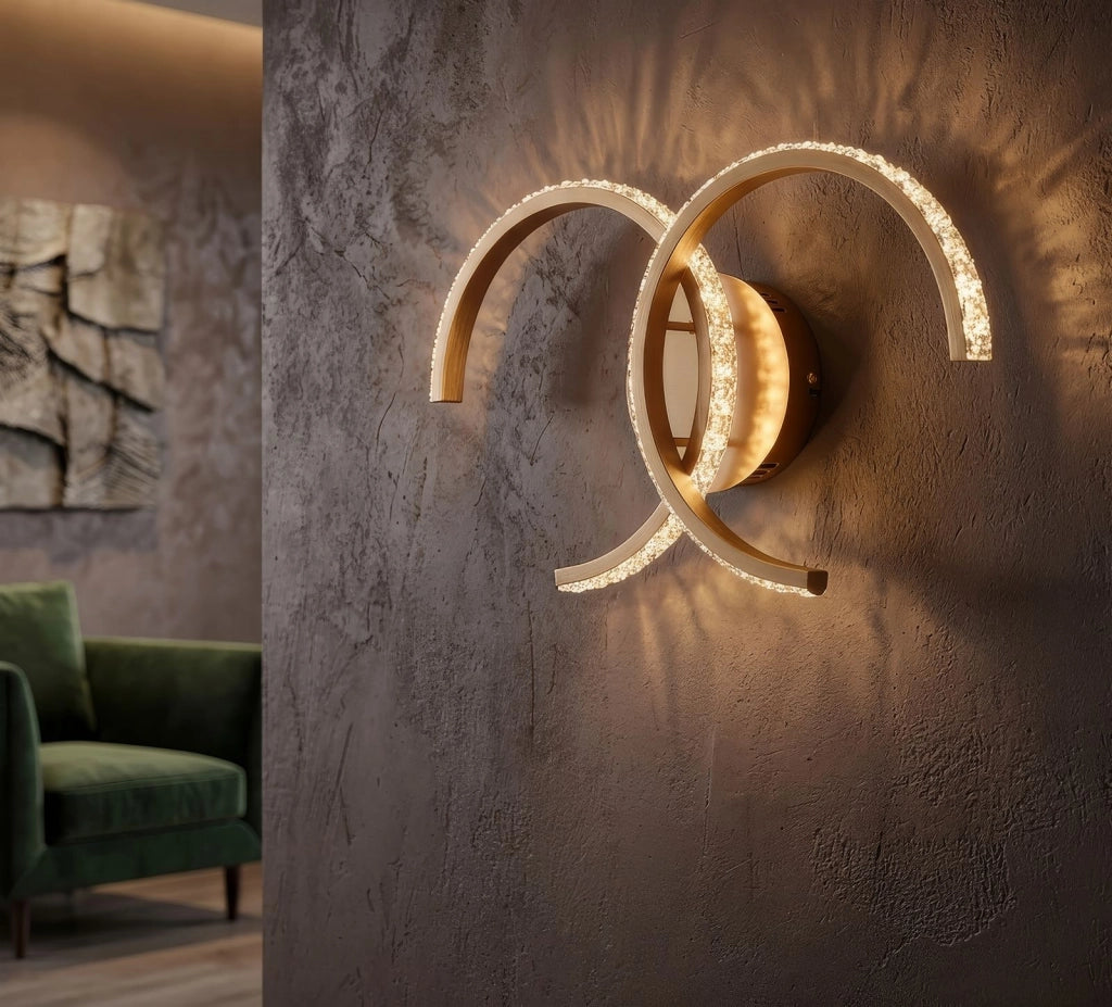 Lampada da Muro LED Double C 41x8,5x24 cm in Alluminio e Ferro e PVC Oro e Bianco