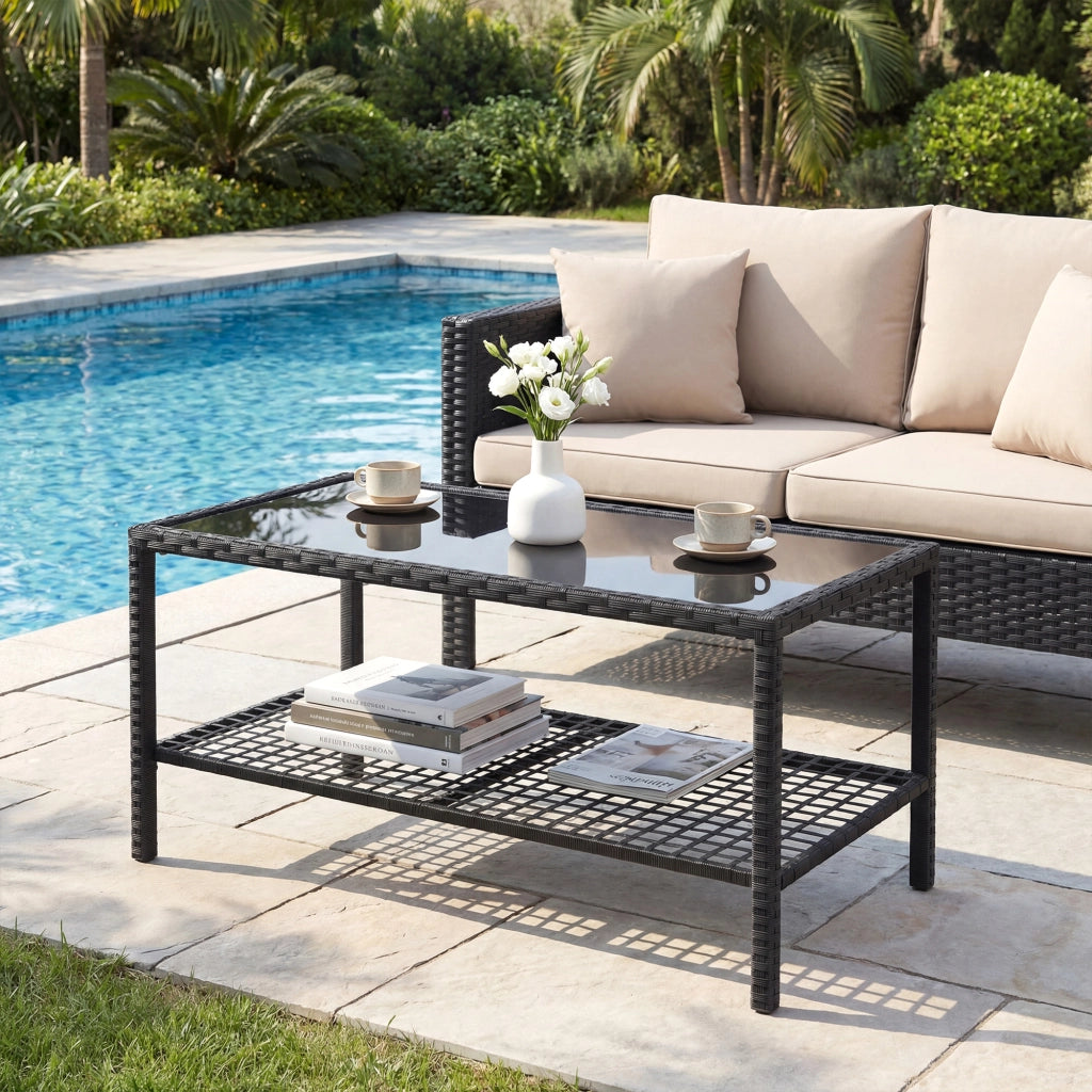 Tavolino da Caffè a 2 livelli  92x50x45 cm con Piano in Vetro Temperato e Ripiano in Acciaio e Rattan Nero