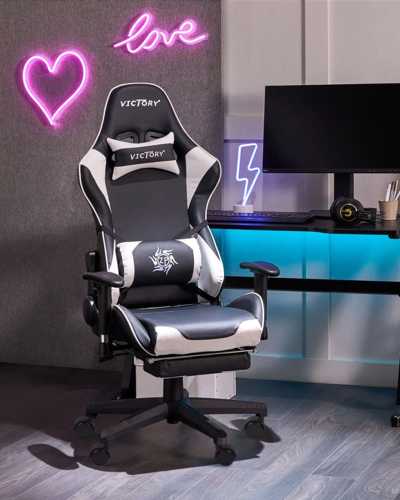 Sedia Gaming Nera Bianca Ecopelle Girevole Regolabile Braccioli e Poggiapiedi Regolabile in Altezza Moderna