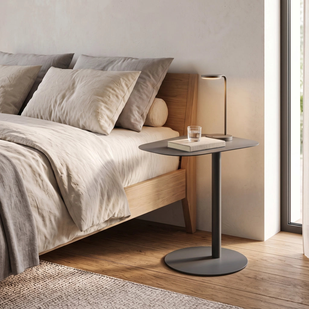 Tavolino Laterale da Divano Nastätten Metallo Piano Trapezoidale - Grigio opaco [en.casa]