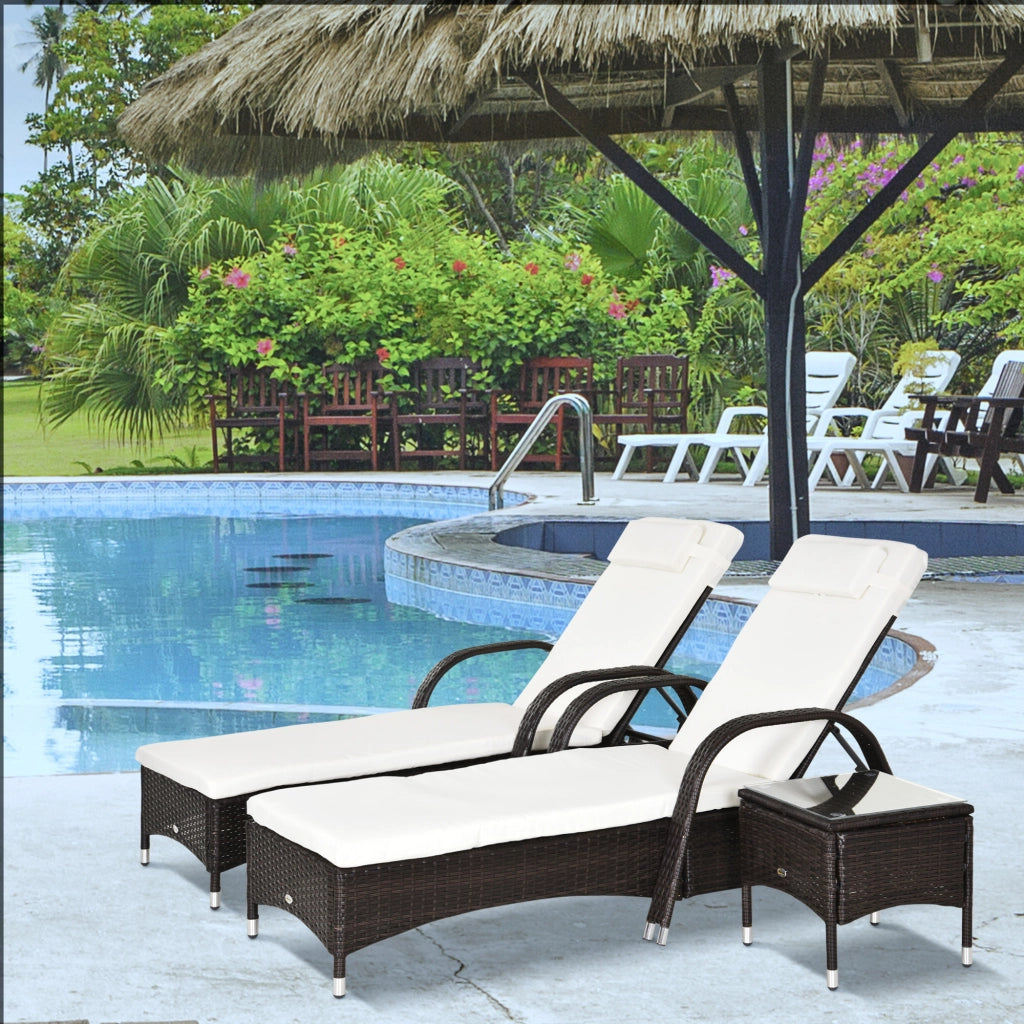 Set 3 Pezzi Lettini da Giardino ¨C Xylo ¨C 2 Lettini Polyrattan + Tavolino con Cuscini, Marrone e Beige