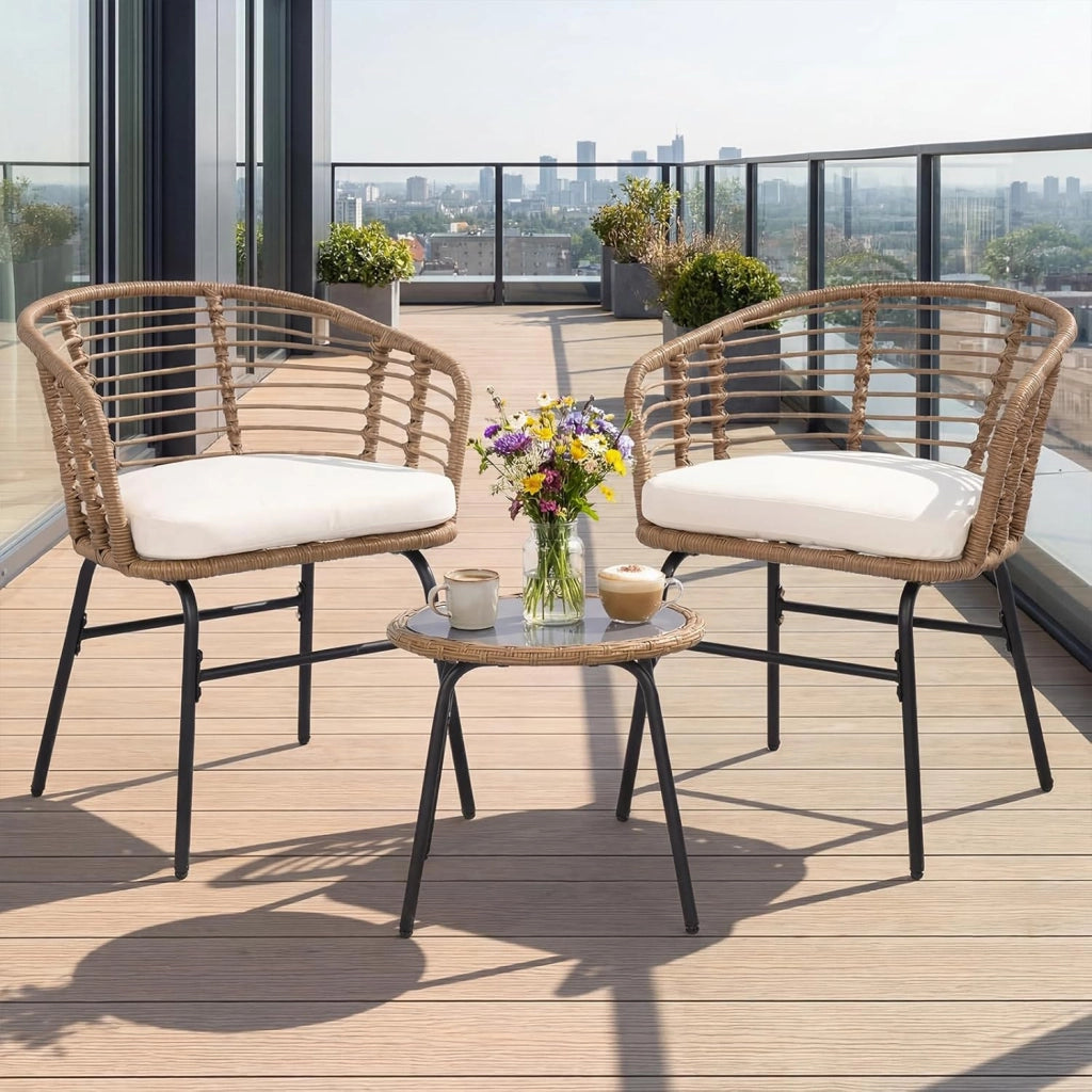 Salotto da Giardino per 2 Persone, Salottino in Rattan Include 2 Poltrone con Cuscini Imbottiti e Tavolino Rotondo con Piano in Vetro Temperato, Set da Esterno a 3 Pezzi per Balcone e Terrazza