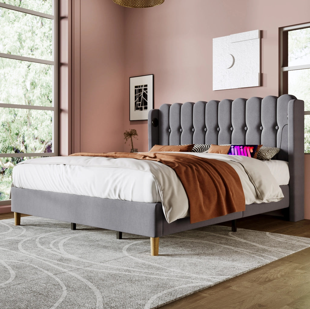 Letto matrimoniale imbottito 140x200 in lino grigio con USB Type-C e doghe