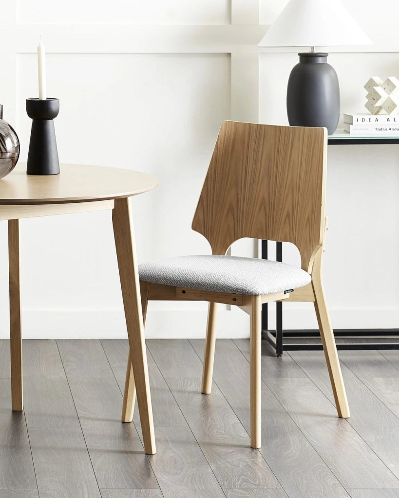 Set di 2 sedie da pranzo in legno chiaro e compensato grigio tessuto in poliestere gambe in gomma senza braccioli stile retrò tradizionale