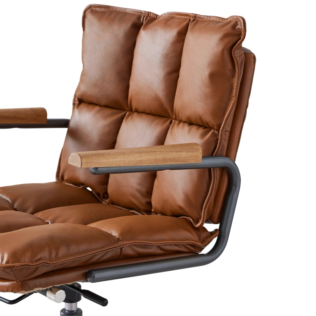 Sedia da ufficio in pelle marrone, ergonomica, con altezza regolabile e rotazione 360°