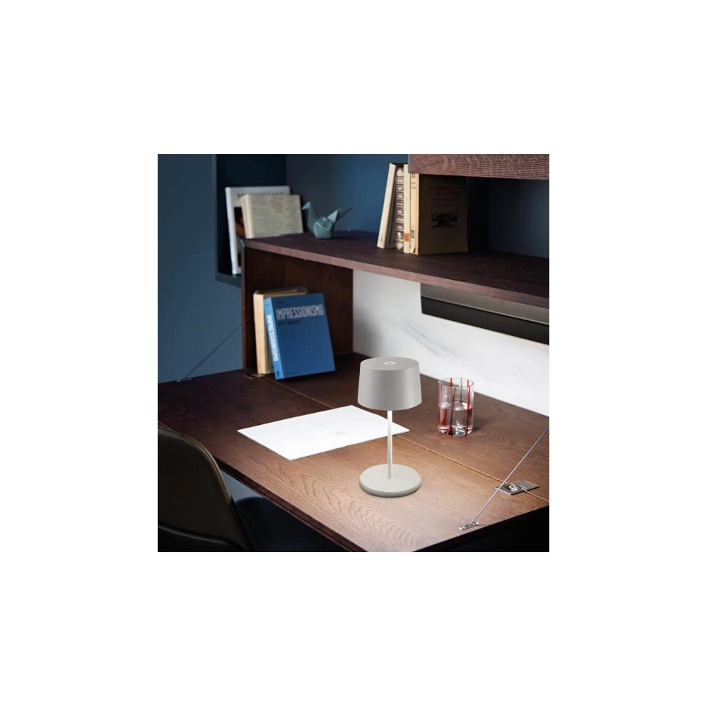 Lampada a led da tavolo Olivia Pro mini arancio ricaricabile e dimmerabile