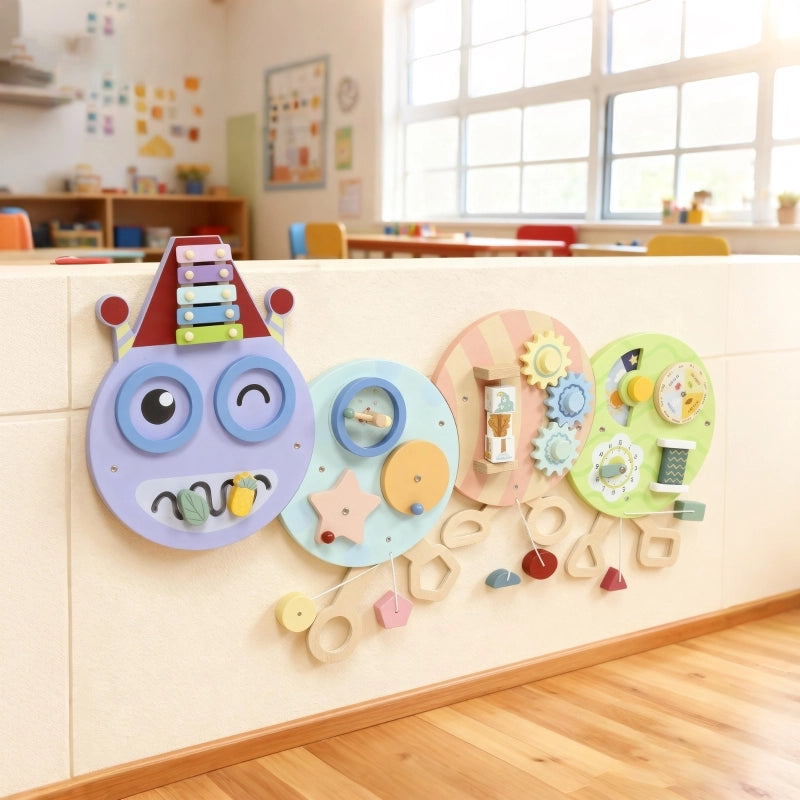 Giocattolo da parete 7 in 1, xilofono, ingranaggi, design a bruco, MDF, 108 cm, colorato
