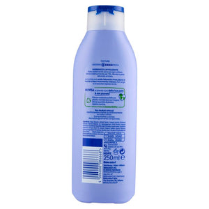 NIVEA CREMA CORPO VELLUTANTE 72H DI IDRATAZIONE CLINICAMENTE TESTATO ACIDO IALURONICO PURO BURRO DI KARITÈ E SIERO NUTRIMENTO INTENSO 250 ML