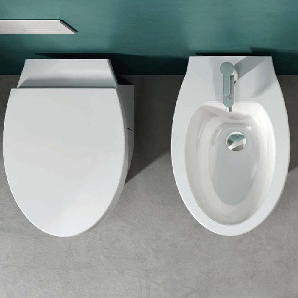 Sedile in termodurente con cerniere in acciaio per vaso day sospeso e filo muro