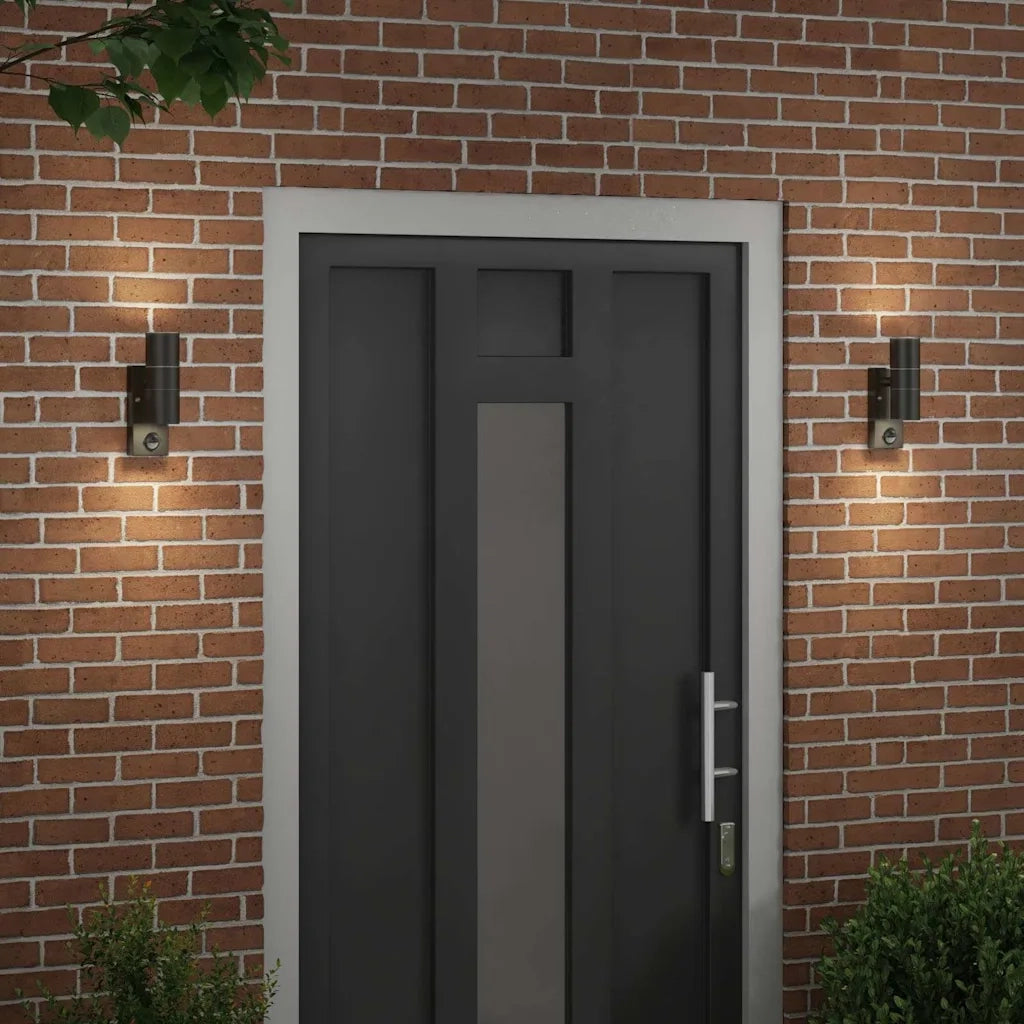 Lampada da Parete Esterna 2 pz Nero 7 x 10 x 22 cm CFW4543977