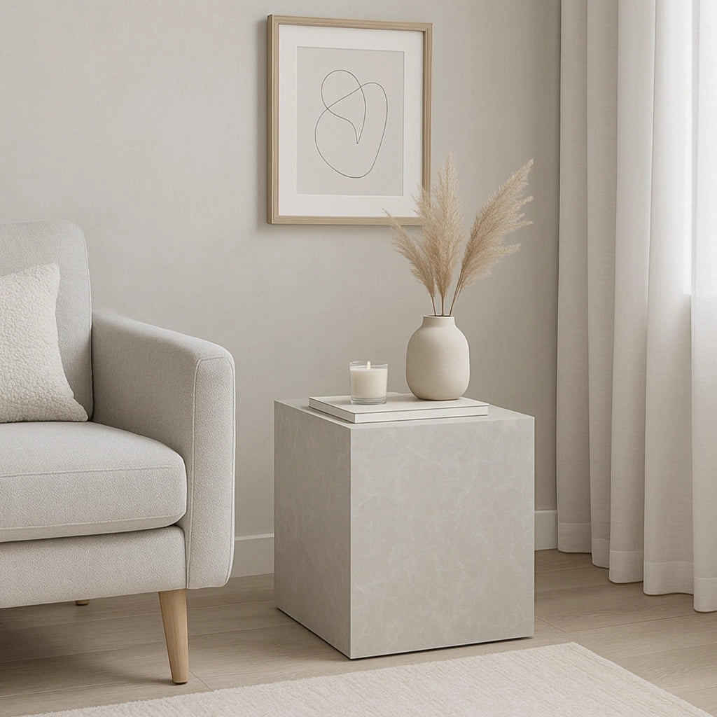 Tavolino Ellelu a Forma di Cubo 45 x 40 x 40 cm - Effetto Marmo Tortora [en.casa]