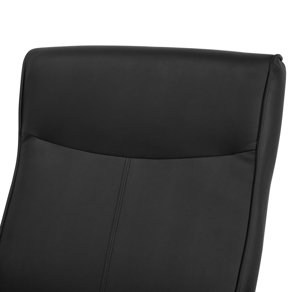 Poltrona reclinabile in ecopelle nera con schienale regolabile e base in legno poggiapiedi estraibile con schienale alto design moderno