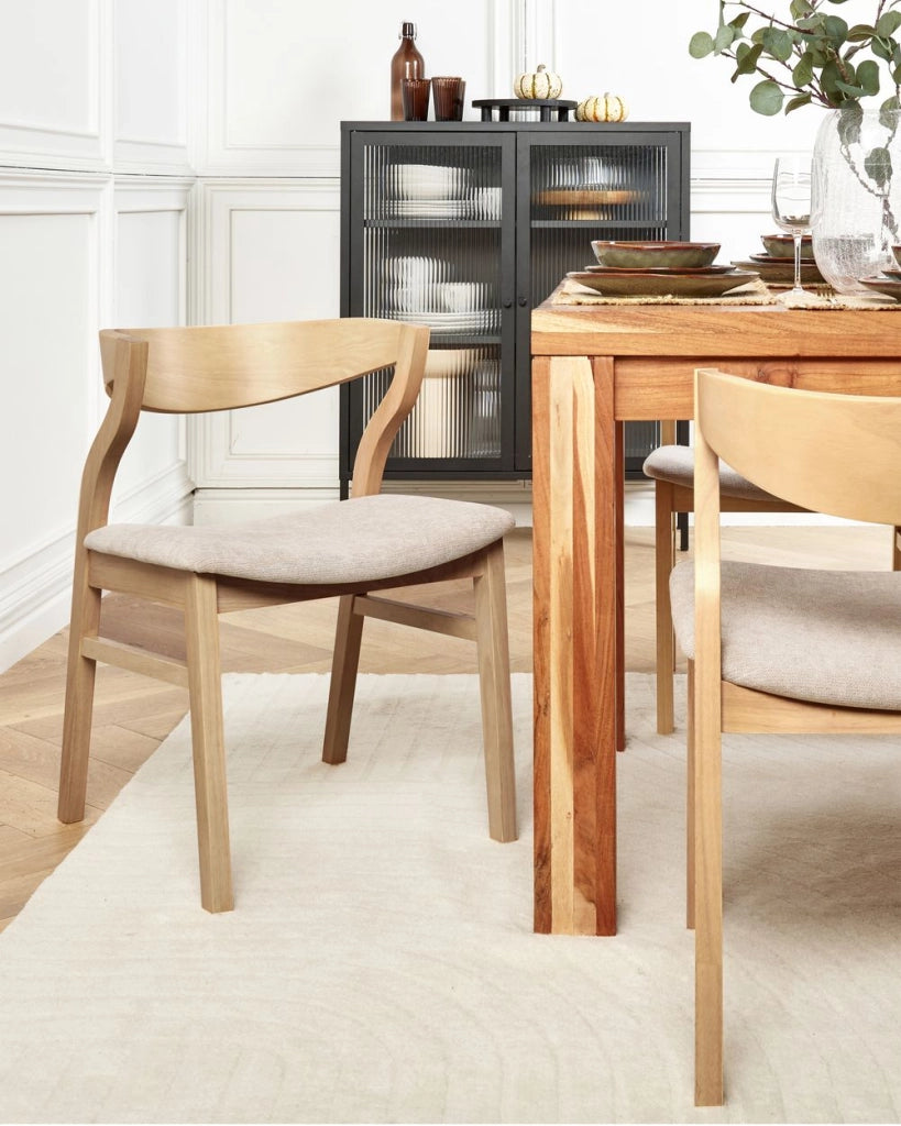 Set di 2 sedie da pranzo retrò imbottite legno chiaro e beige gambe in legno di caucciù stile retrò tradizionale