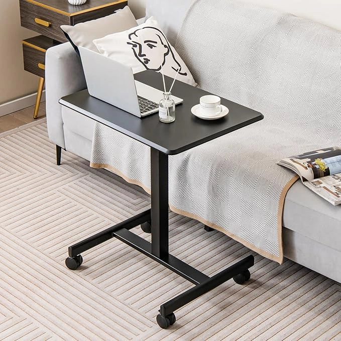 Tavolino da Letto e Divano per PC con 2 Ruote Bloccabili, Tavolino Serviletto Regolabile in Altezza, Tavolino per Mangiare e Lavorare da Ospedale e Salotto, Portata 80 kg (Nero)