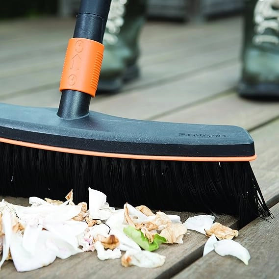 SCOPA FISKARS 'QUIKFIT' 38 cm - FISKARS