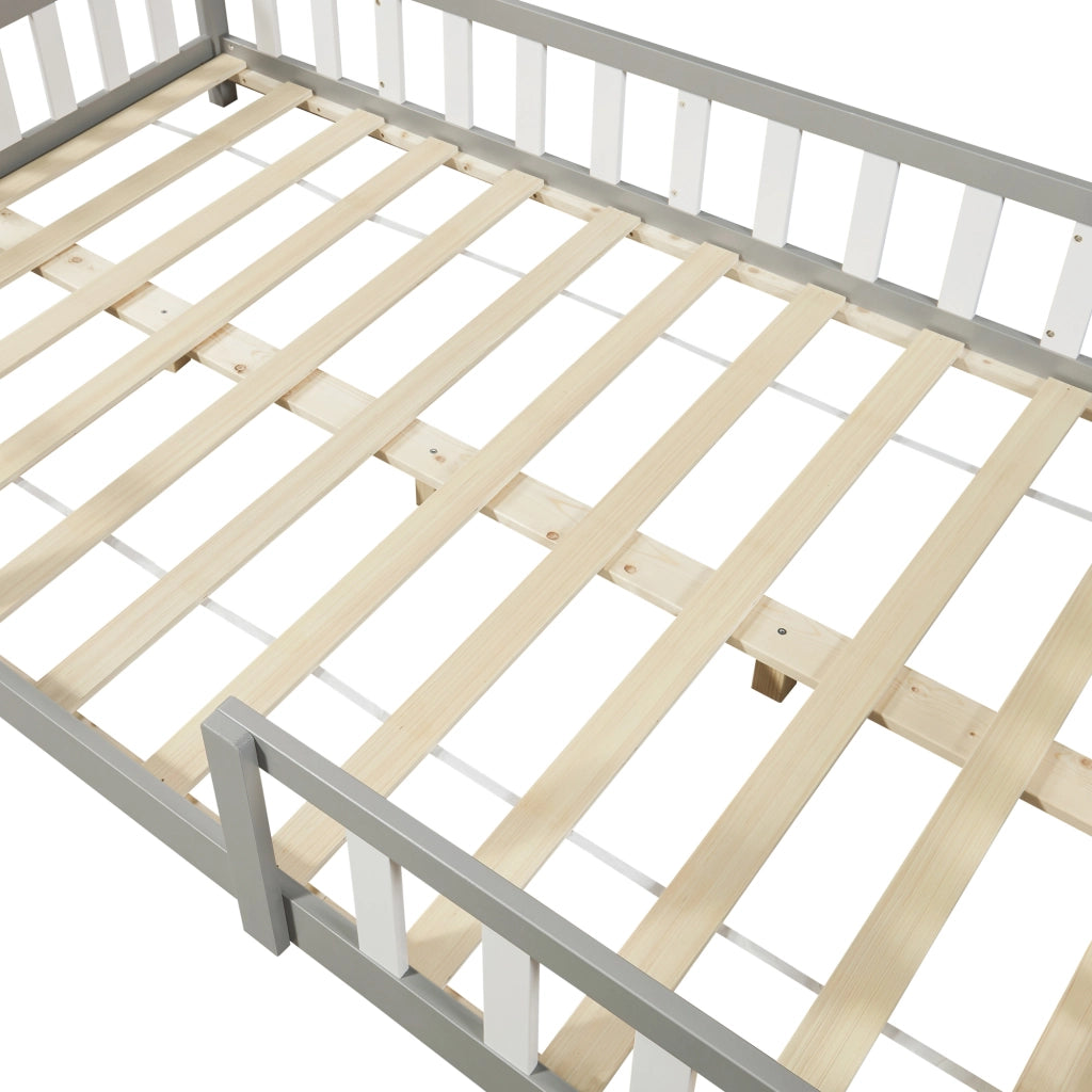 Letto per Cameretta Sisimiut a Forma di Casetta 120x200 cm Grigio Chiaro / Bianco [en.casa]