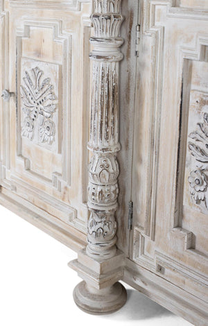 Credenza con 3 cassetti e 3 ante in legno di mango