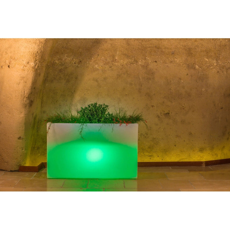 Vaso Fioriera luminosa moderna di design 80x35 H50 in polimero resistente con LED multicolor con bateria per interno ed esterno - Made in Italy