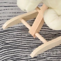 Cavallo a Dondolo Bianco e Rosa con Suoni e Struttura in Legno di Pioppo per Bambini 18-36 Mesi, 70x28x57cm