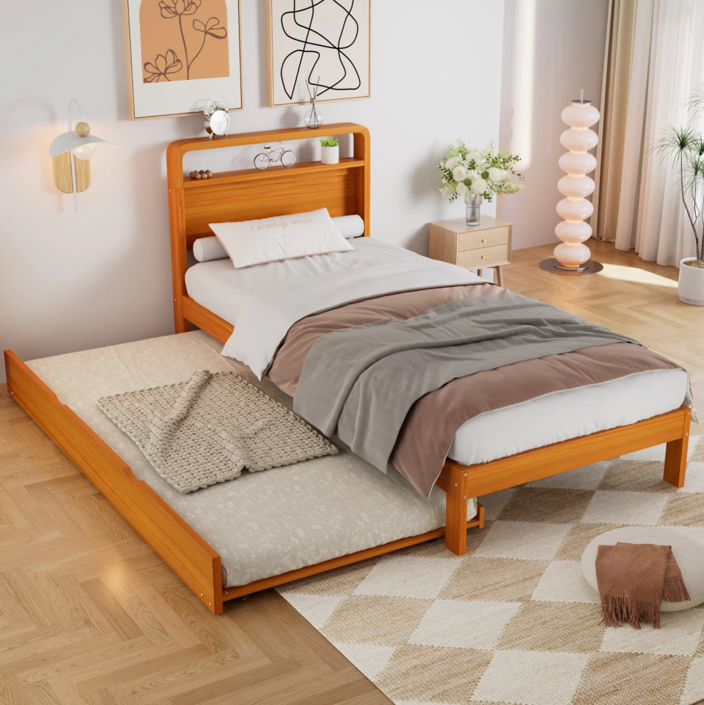 Letto 90x200 cm con letto estraibile 90x190 cm; testiera arrotondata in legno colore naturale