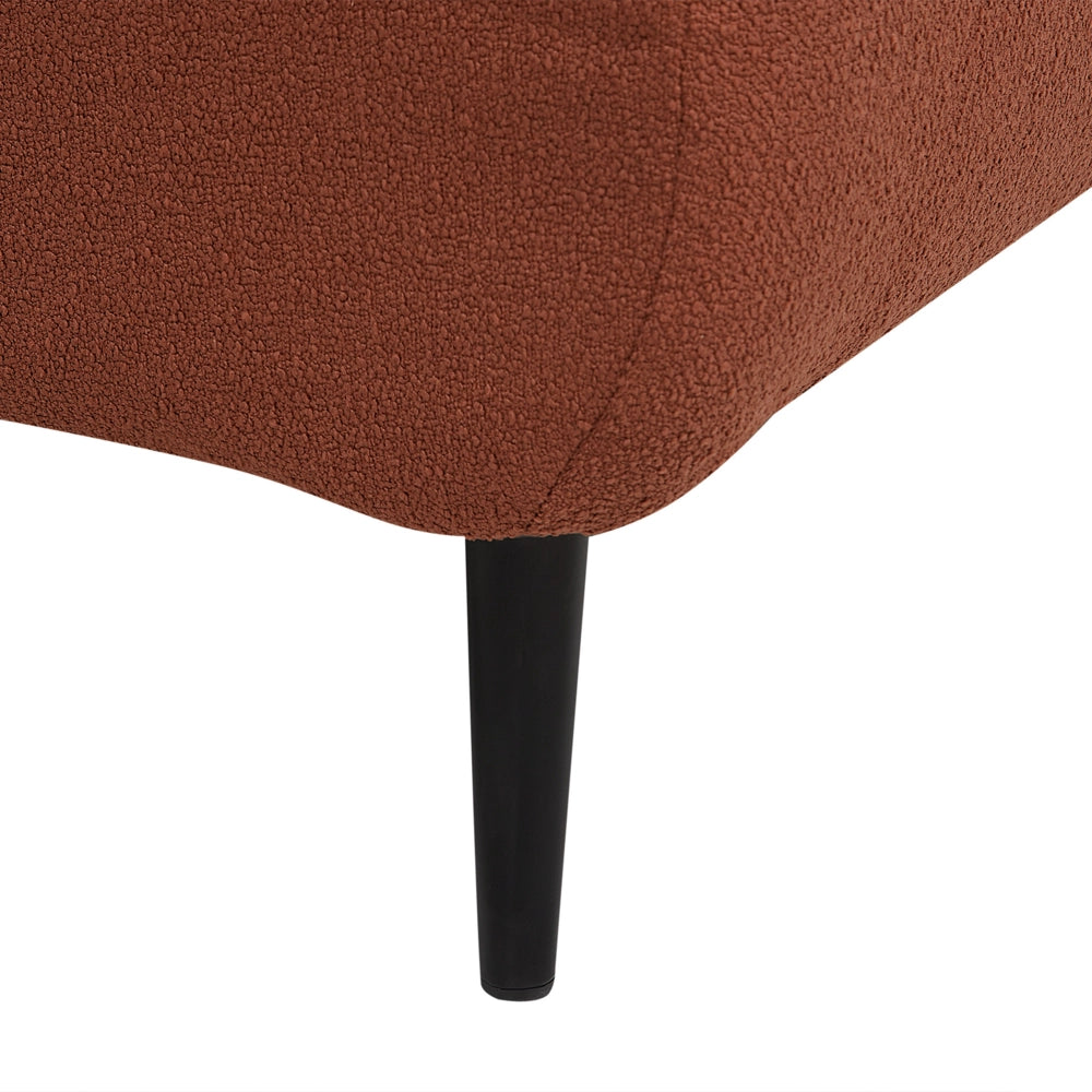 Chaise longue Destra in poliestere rosso con cuscino e gambe metallo da salotto