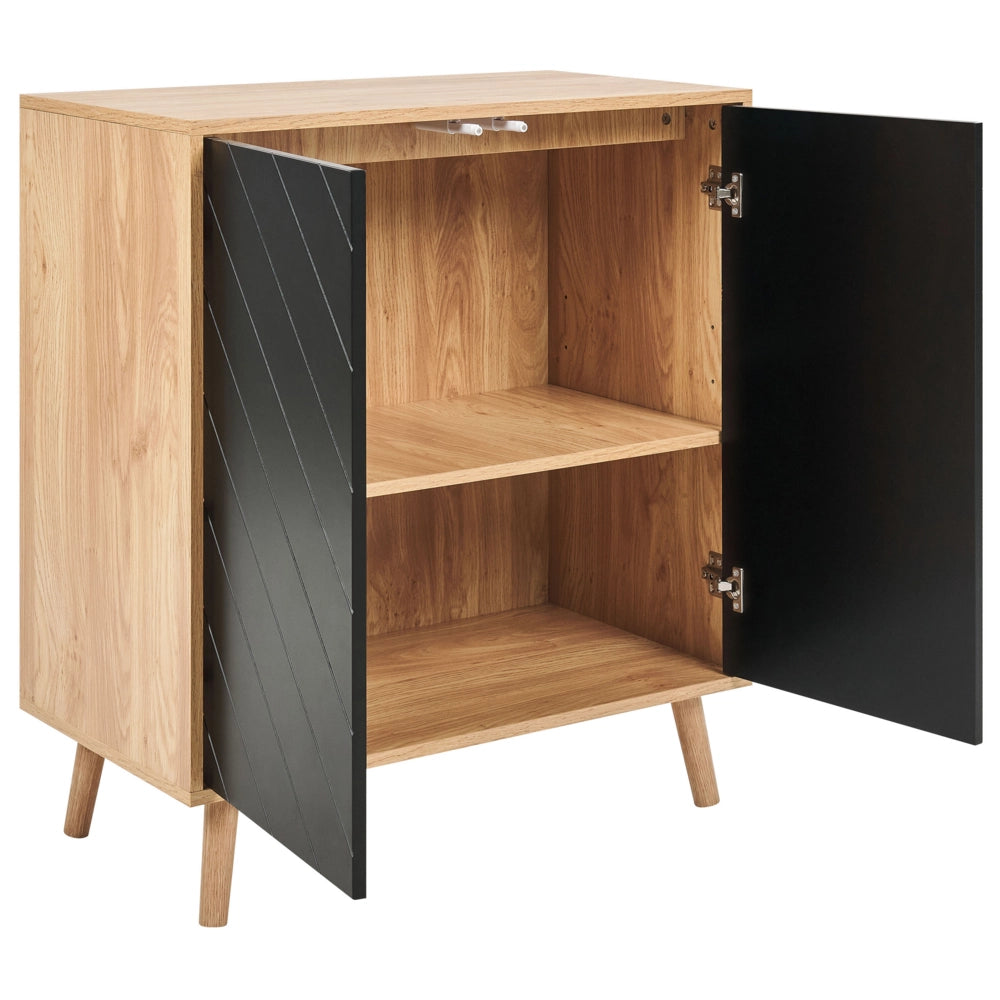 Credenza in MDF nero e legno chiaro impiallacciato in particelle di legno a 2 ante con ripiani Soluzione di archiviazione per la camera da letto scandinava