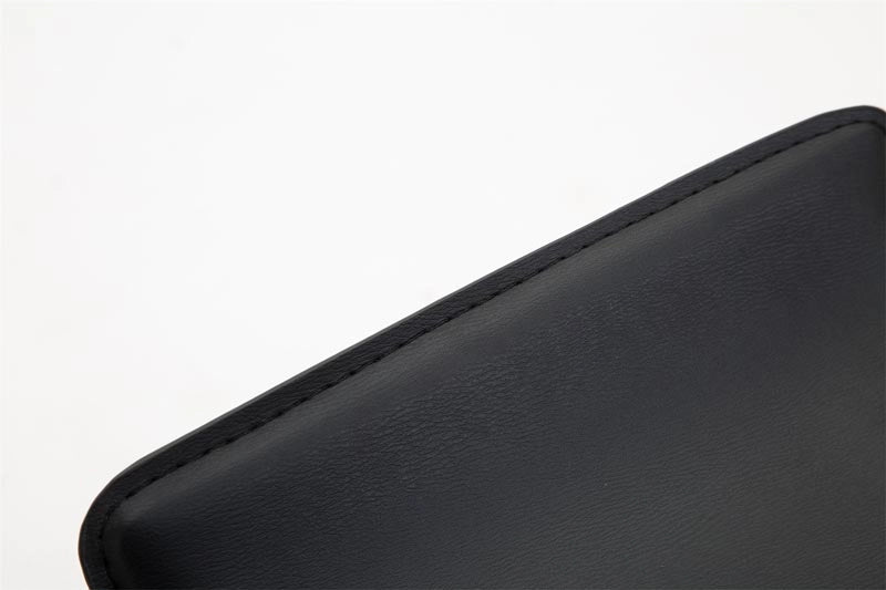 Sgabello Dyn V2 in similpelle nero,cromo