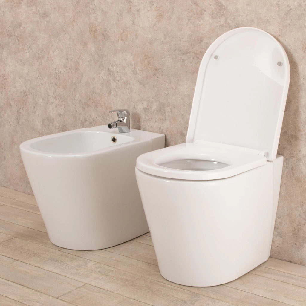 Coppia di Sanitari WC e Bidet  a Terra Filo Muro in Ceramica Bianchi