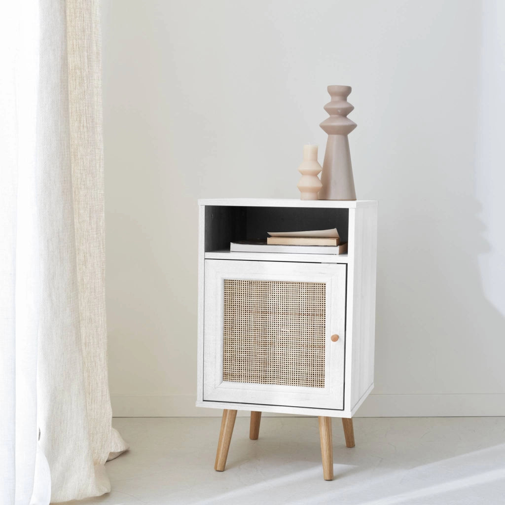 Comodino scandinavo in vimini, bianco sporco