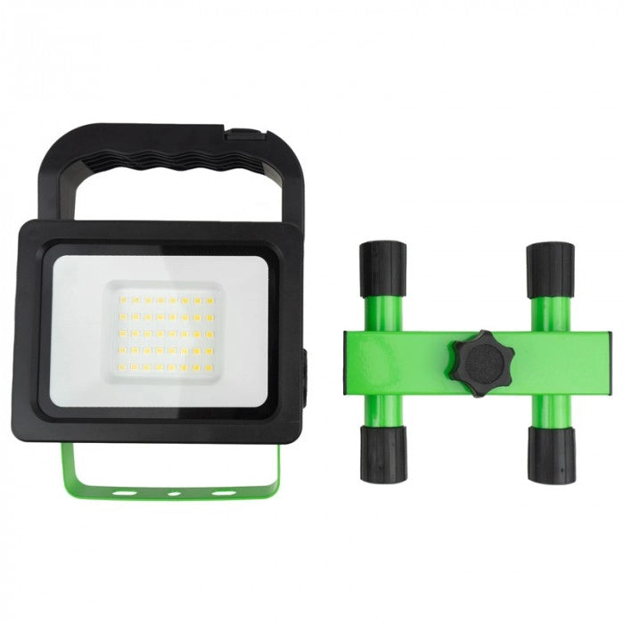 Faro LED portatile ricaricabile 20W 1600lm 5000K IP54