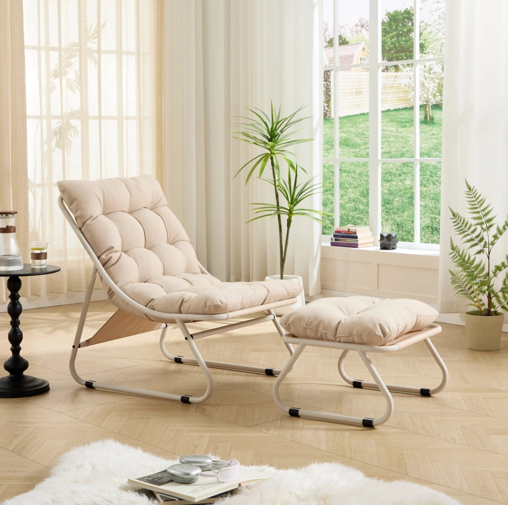 Poltrona da esterno con pouf e cuscino beige