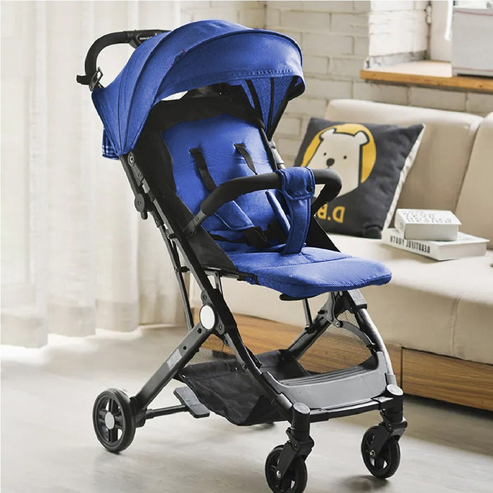 Passeggino Ultraleggero Chiusura Facilitata Salvaspazio Portata 15 kg Blu
