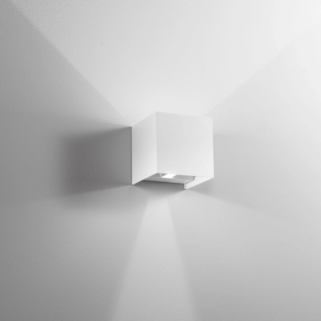 APPLIQUE BIEMISSIONE LED ALFA BIANCA 20W 1800LM CCT 3000K / 4000K IP54 12X12X12CM