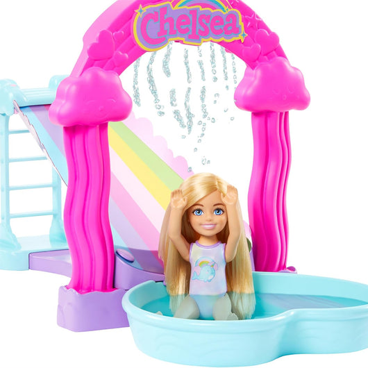 Barbie Chelsea con Scivolo d'Acqua Arcobaleno Playset con Bambola e Cucciolo