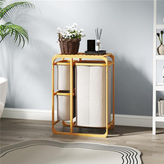 CESTINO PORTABIANCHERIA IN BAMBÙ CON 3 SACCHI E RIPIANI ESTRAIBILI IN TESSUTO 50X32X69.7 CM COLOR BAMBÙ E CREMA
