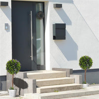 SET 2 PIANTE ARTIFICIALI VERDI A SFERA CON FIORI DI LAVANDA E VASO CON MUSCHIO E CEMENTO Ø 24X60 CM