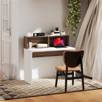 SCRIVANIA PC MODERNA CON PIANO RIALZATO E 2 RIPIANI IN TRUCIOLATO 110X50X102.6 CM BIANCO MARRONE E NOCE