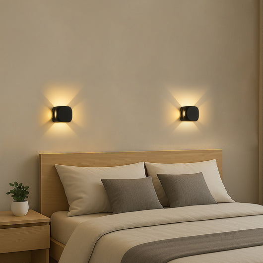 Set 2 Applique da Muro 4 Led Lampada a Parete Nera Luce Bianco Caldo 6x6x5cm