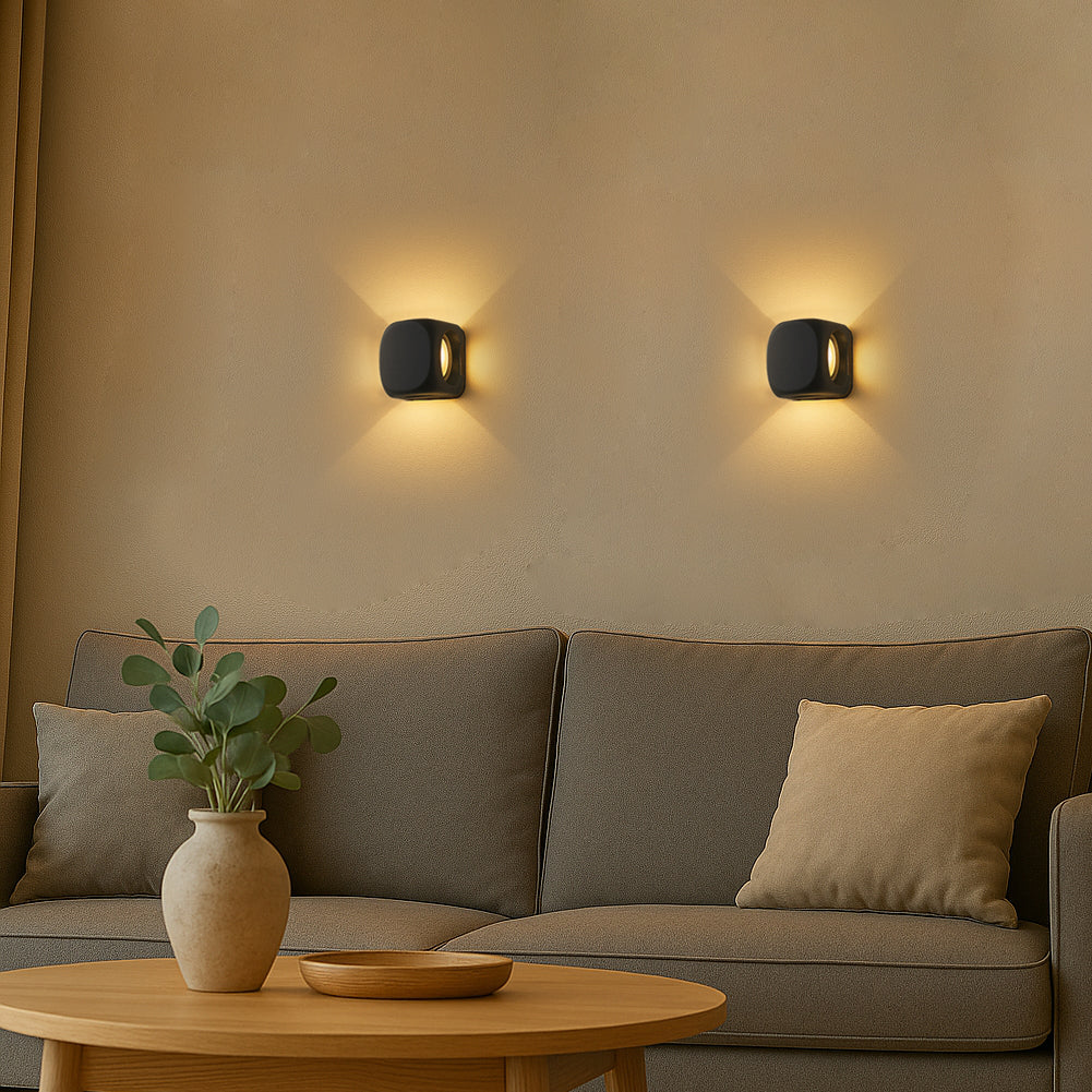 Set 2 Applique da Muro 4 Led Lampada a Parete Nera Luce Bianco Caldo 6x6x5cm
