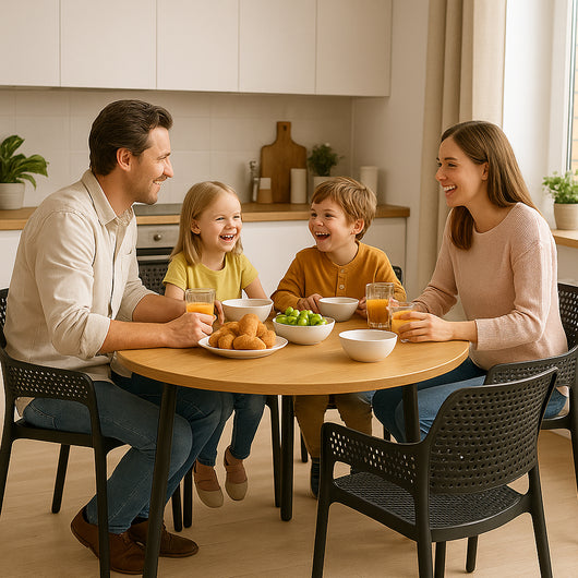 Set 4 Sedie Ergonomiche in Polipropilene Nero con Schienale e Seduta Forati