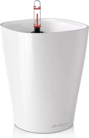 Tavolo con gambe in legno, finitura alta lucida, colore bianco
