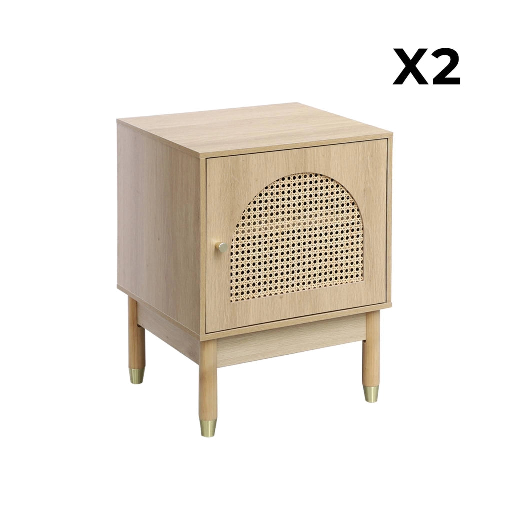 Set 2 comodini in legno con ante in cannage, marrone naturale