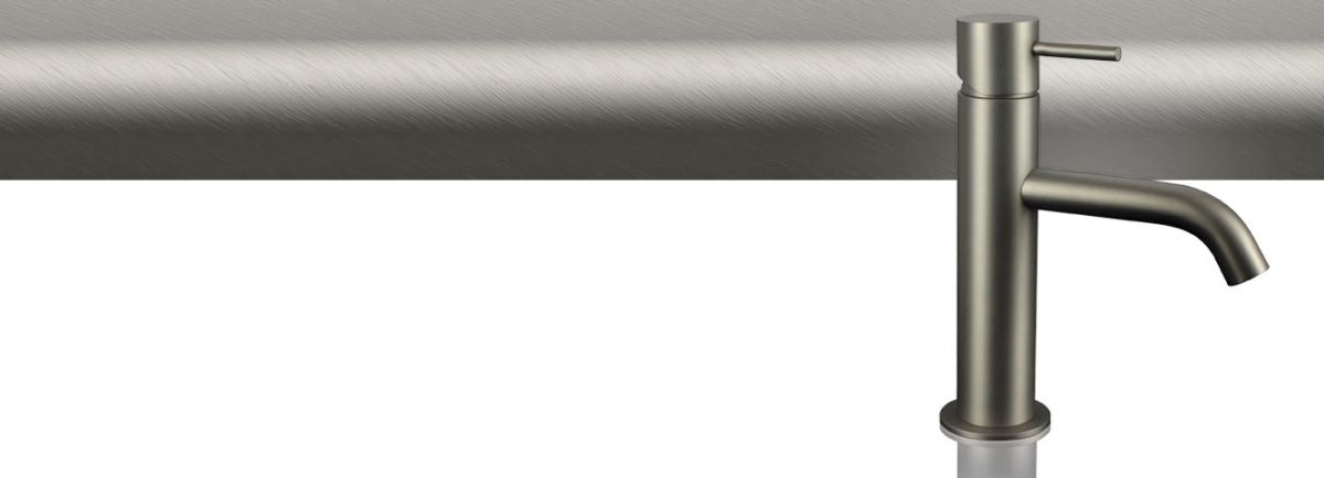 Braccio Doccia in Ottone Sezione Quadrata Nichel Spazzolato Opaco - REMER Rubinetterie