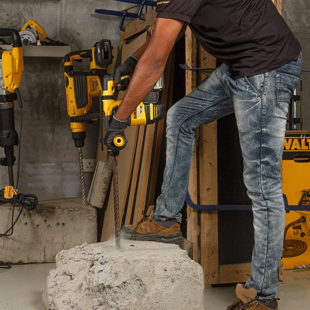 DeWALT DCH333NT SOLO Perforateur Burineur Électrique sans fil 54 volts SDS-Plus