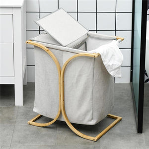 PORTABIANCHERIA A 2 CESTI CON COPERCHIO IN BAMB¨ E POLIESTERE, 55X40X62 CM, GRIGIO E COLOR LEGNO