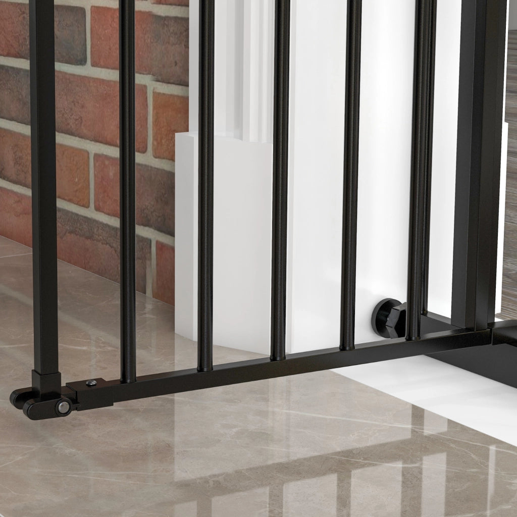 Cancellino per Cani Regolabile 74-100x77 cm con Chiusura Automatica in Acciaio e Plastica Nero